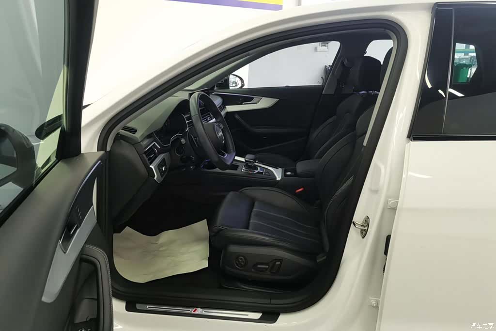 Audi A4L, 2023 9