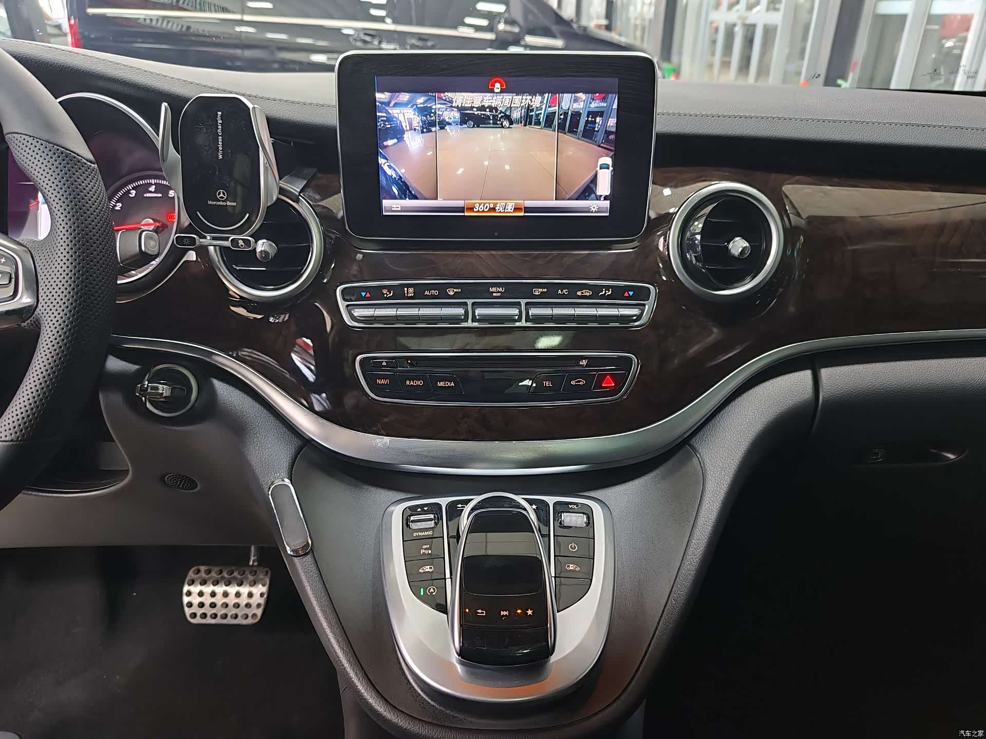 Mercedes-Benz V-Class, 2018 12