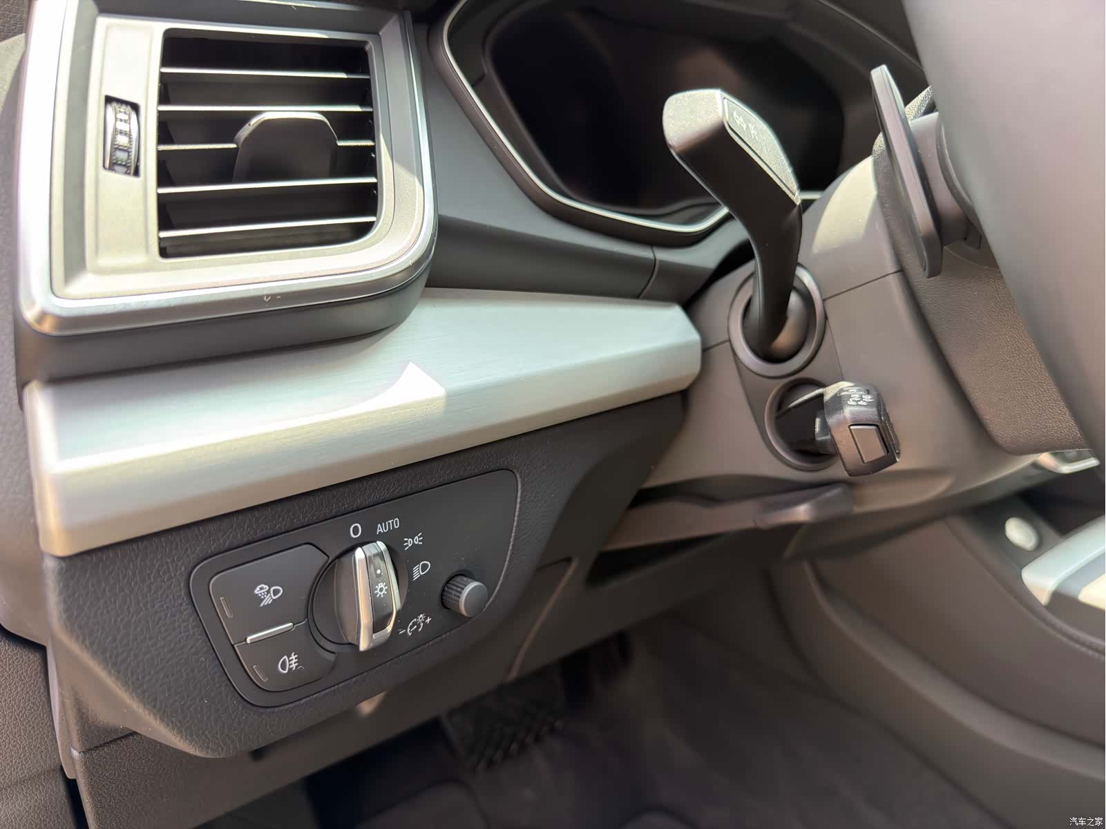 Audi Q5L, 2019 20