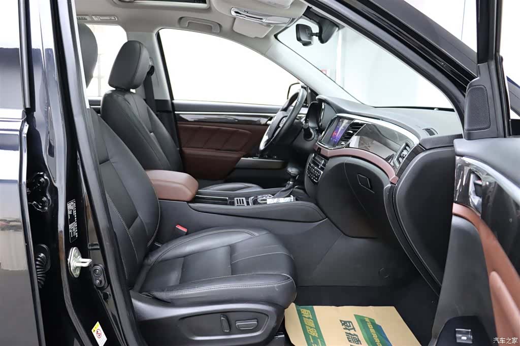 Trumpchi GS8, 2019 18