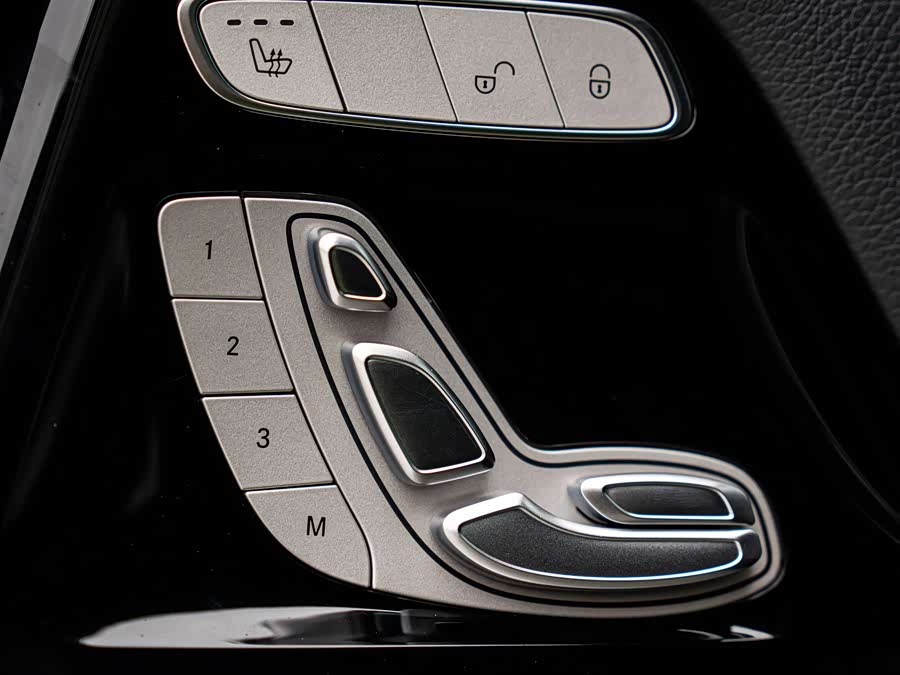 Mercedes-Benz G-Class 2026, фото 26