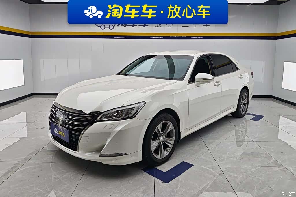 Toyota Crown, 2019 1