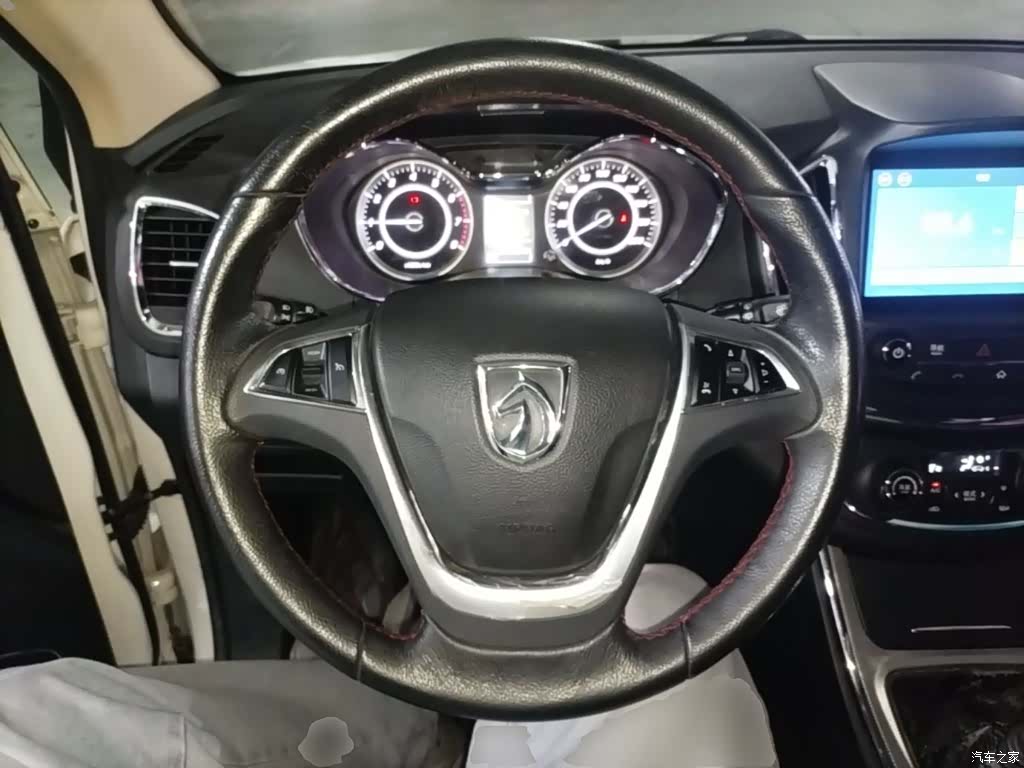 Wuling 560, 2016 11