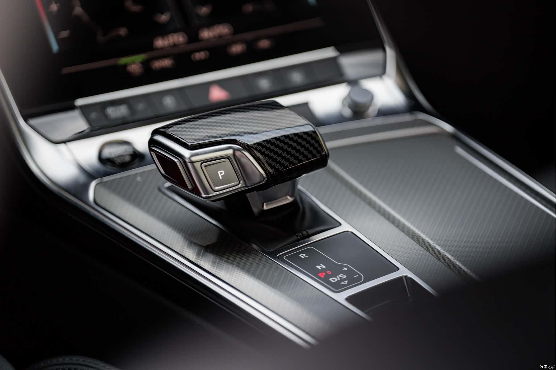 Audi A6L, 2021 9