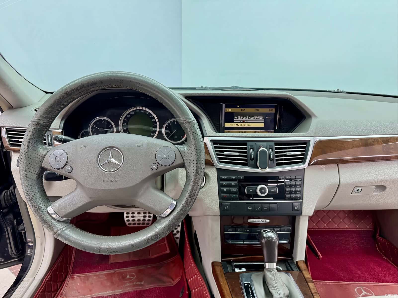 Mercedes-Benz E-Class, 2011 17