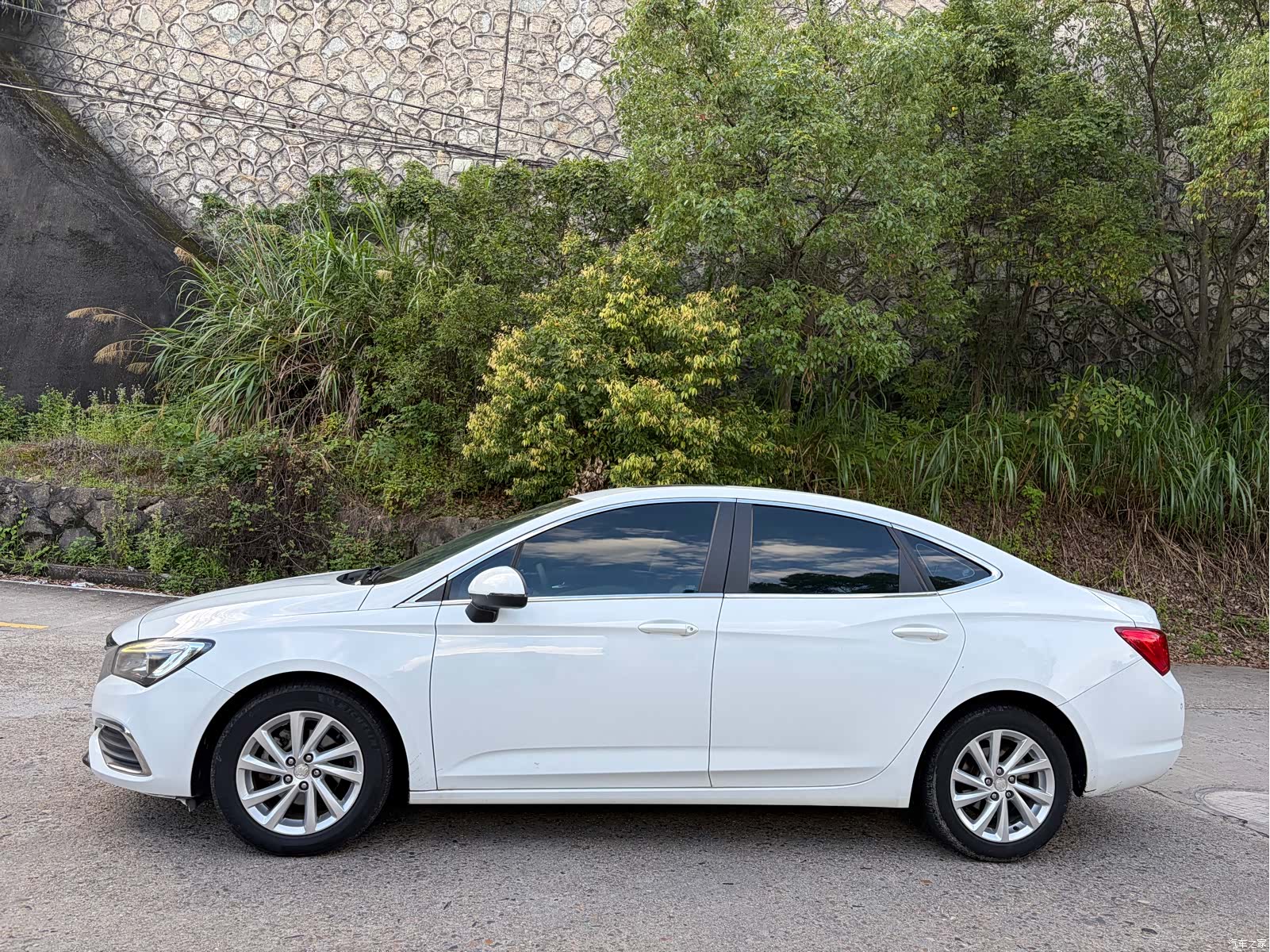 Buick Verano, 2017 все фото