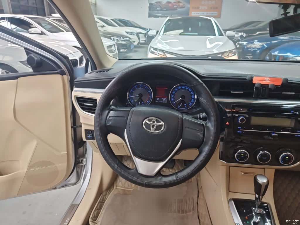 Toyota Corolla, 2015 11