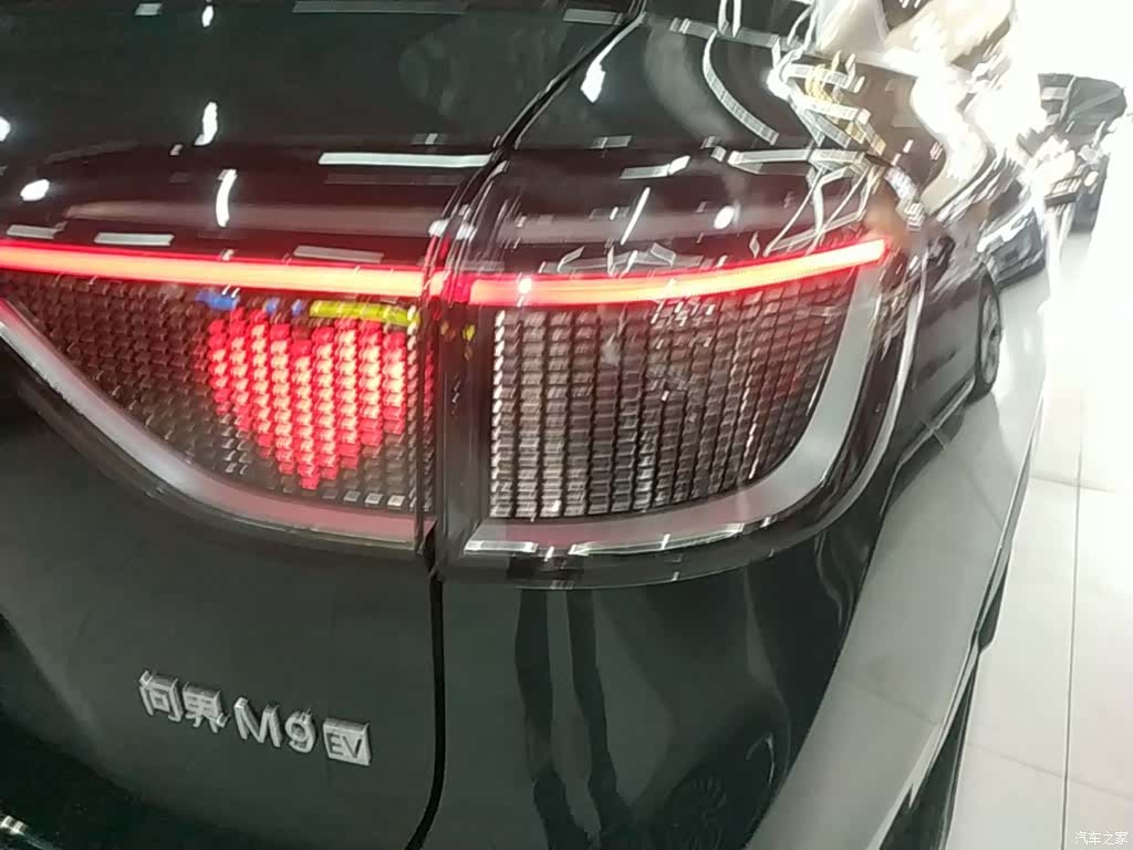 AITO M9, 2025 8