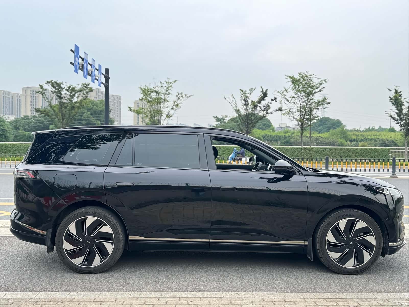DongFeng eπ008, 2024 8