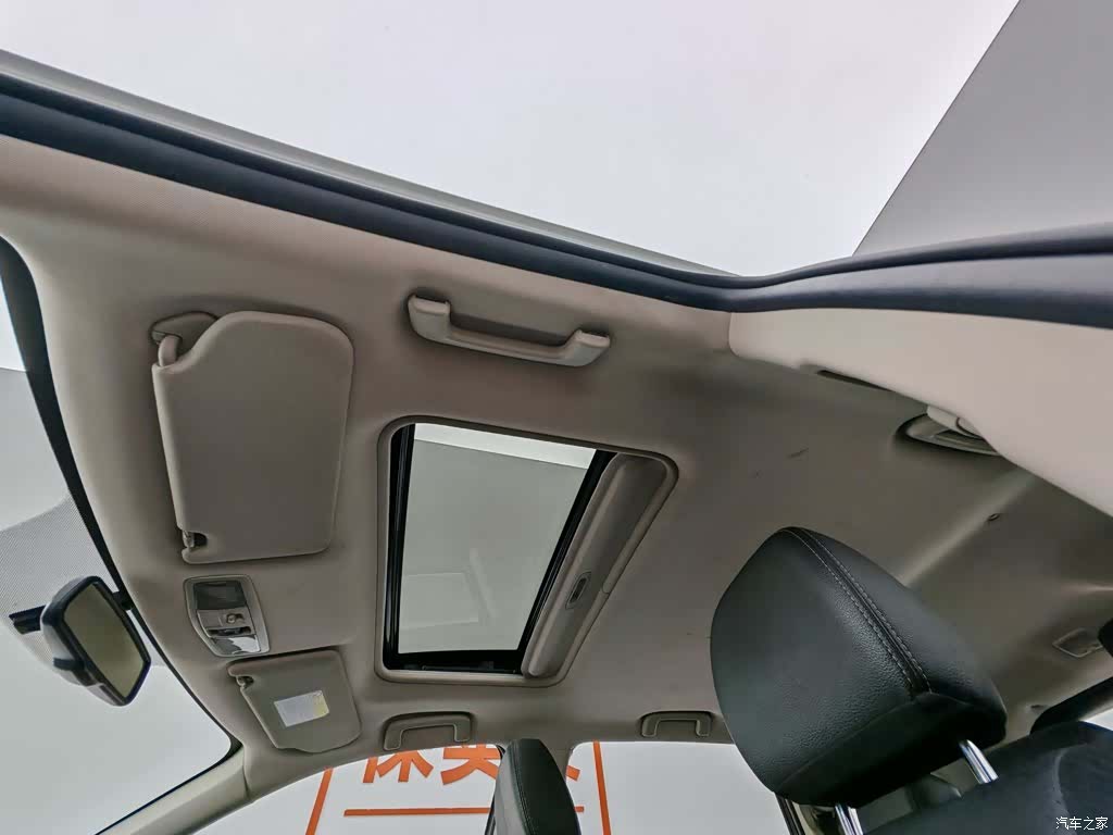 Mitsubishi Outlander, 2018 14
