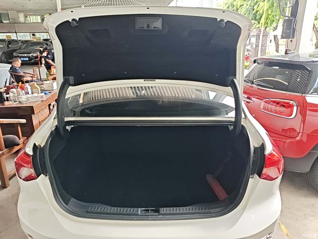Ford Focus, 2019 19