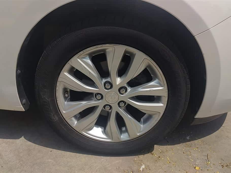 Buick Yinglang