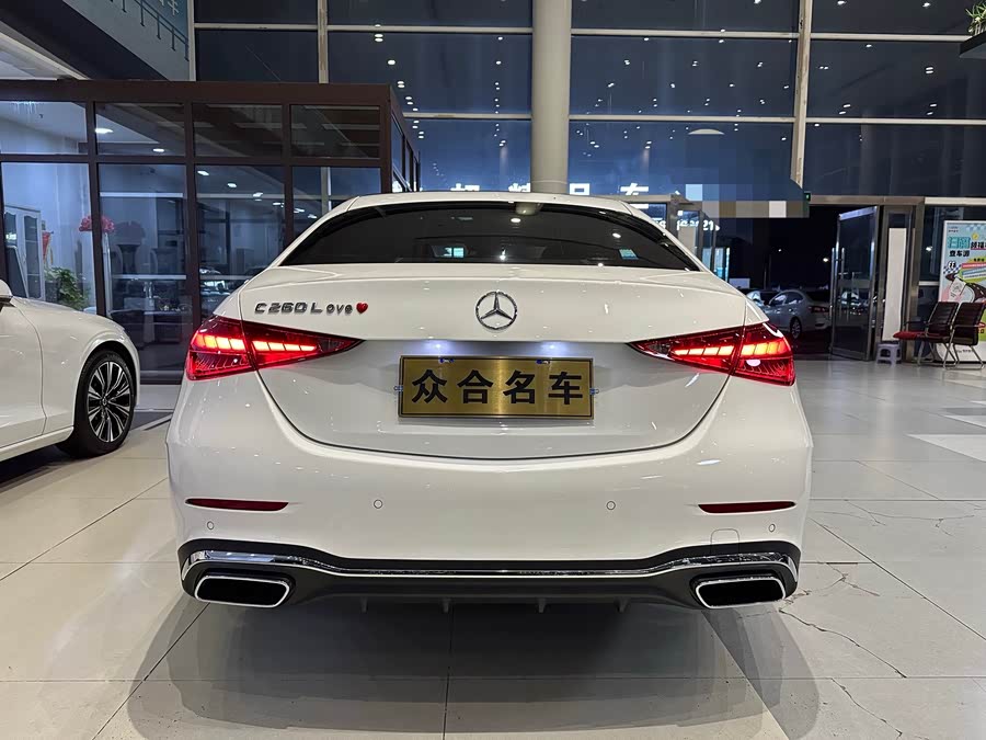 Mercedes-Benz C-Class 2025, фото 6