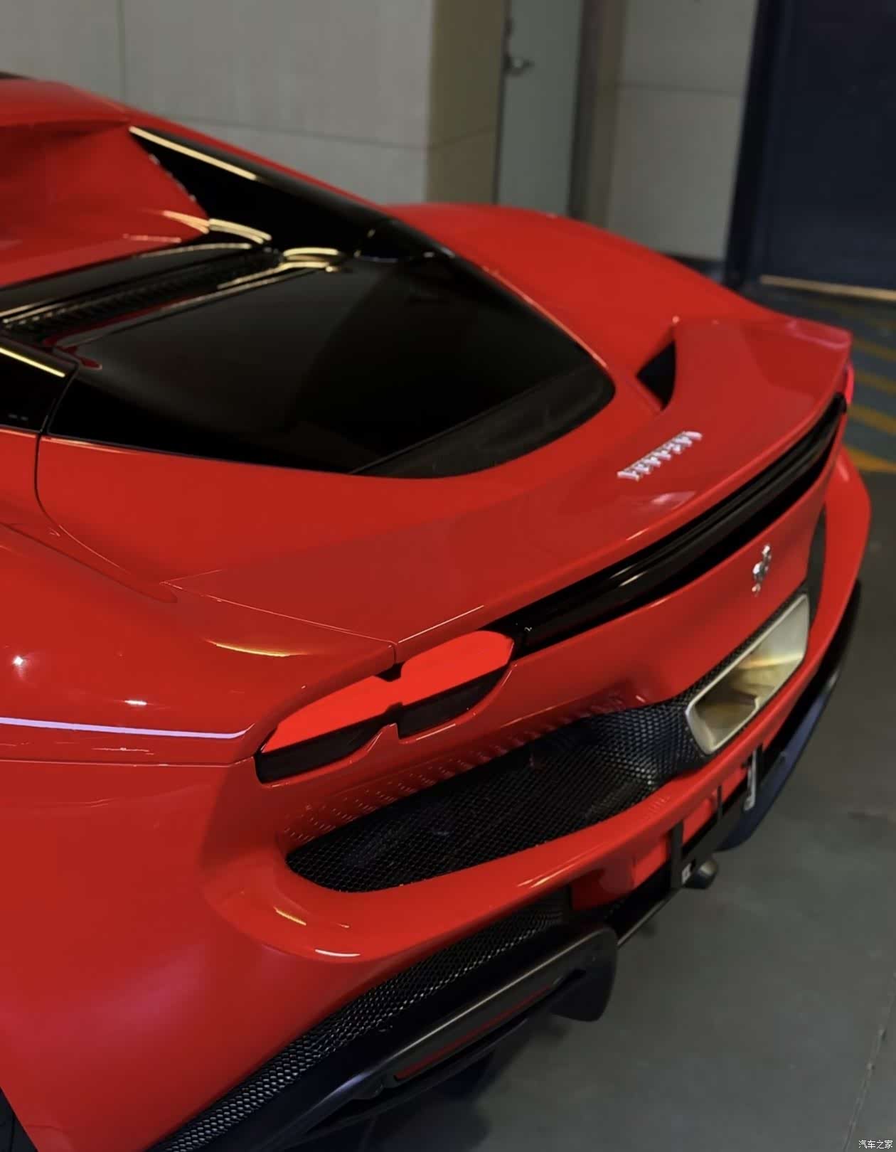 Ferrari 296, 2023 11