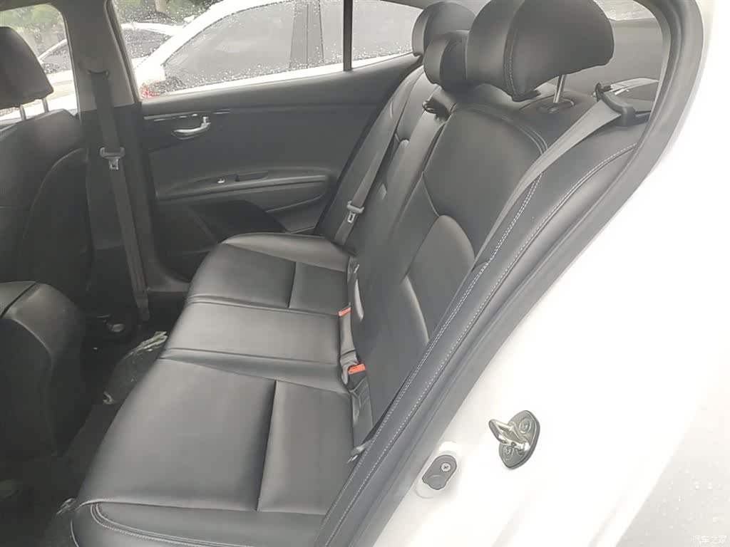 Kia K4, 2015 17