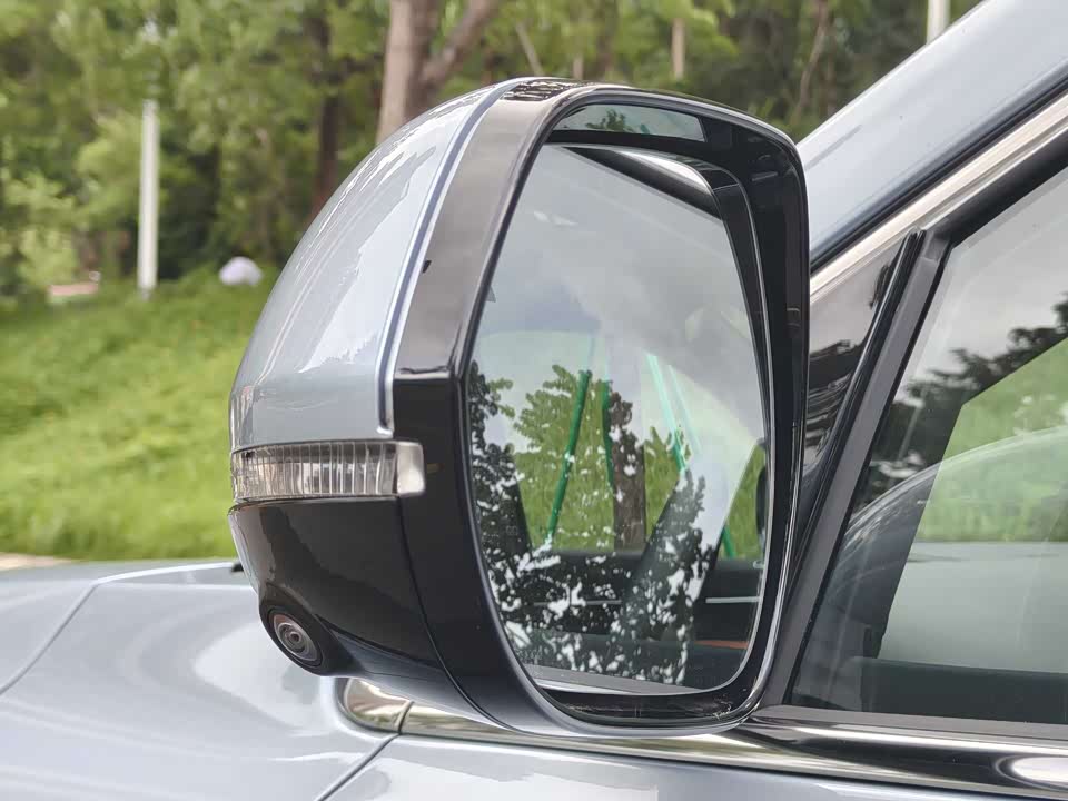 AITO Ask the world M7