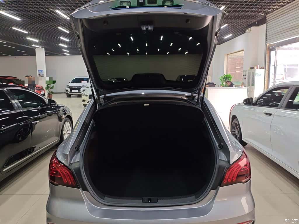 MG MG6, 2022 15