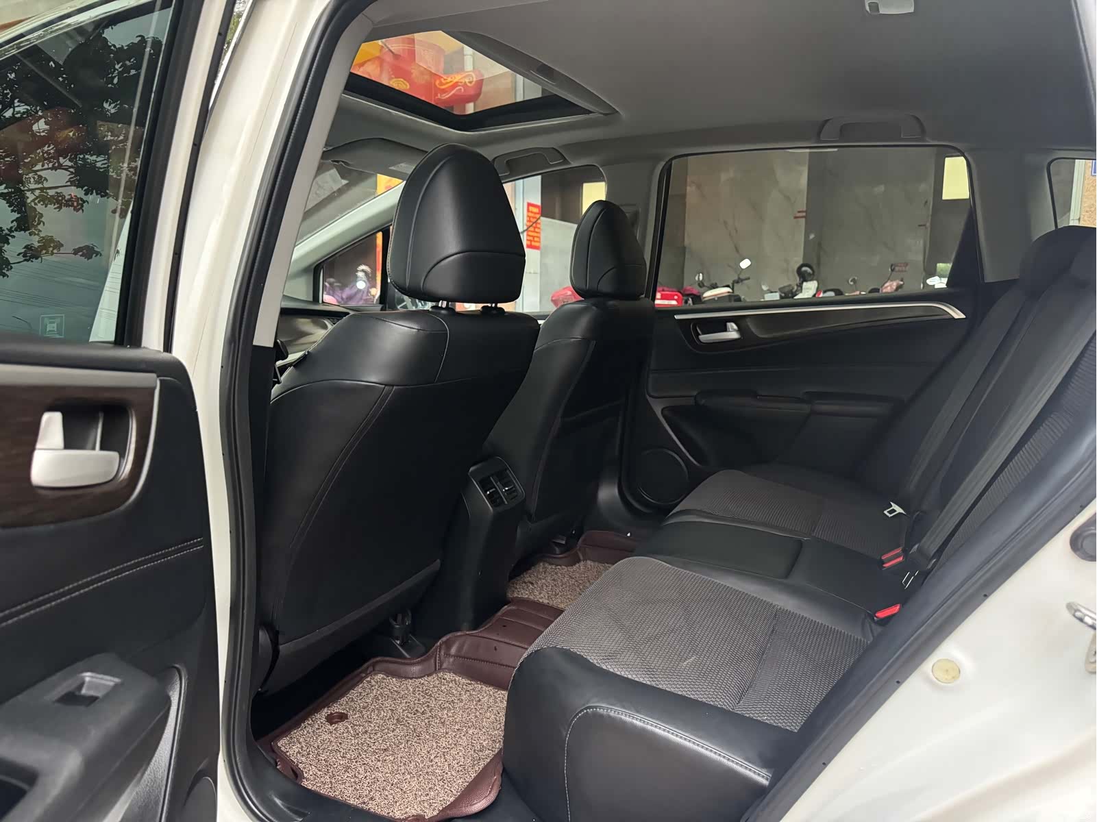 Honda Jade, 2015 6