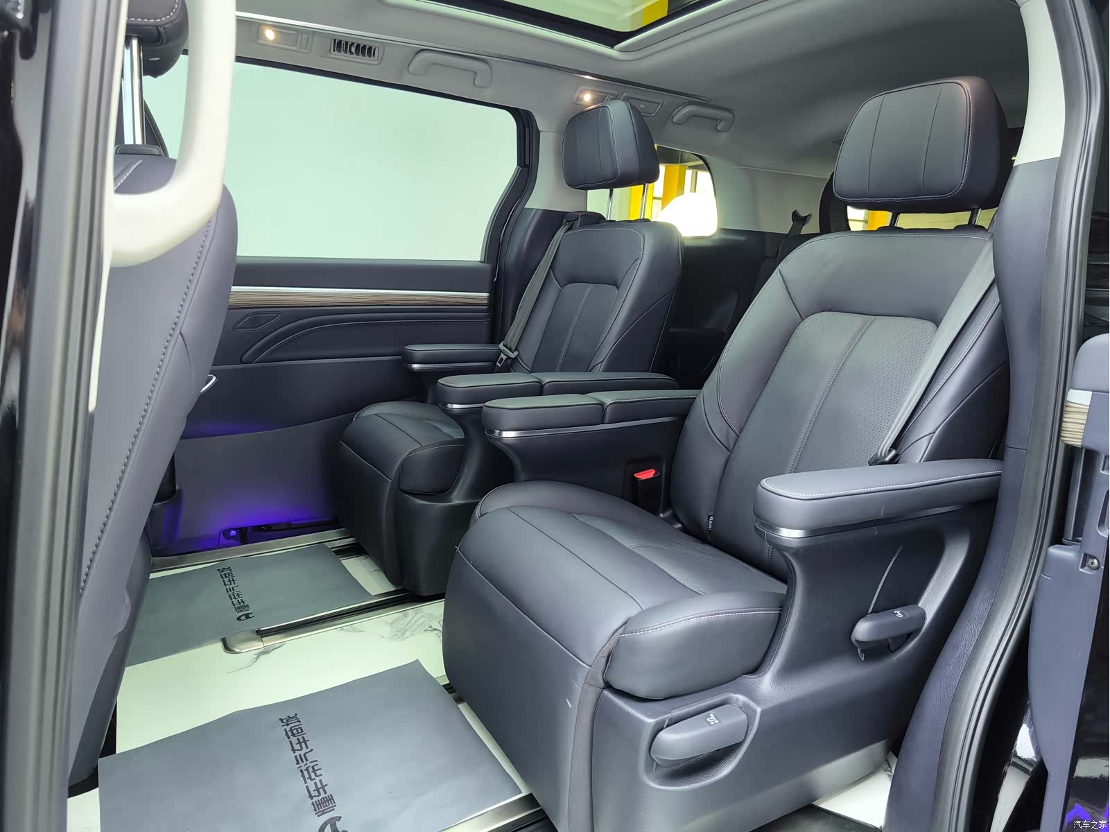 Trumpchi M8, 2023 10