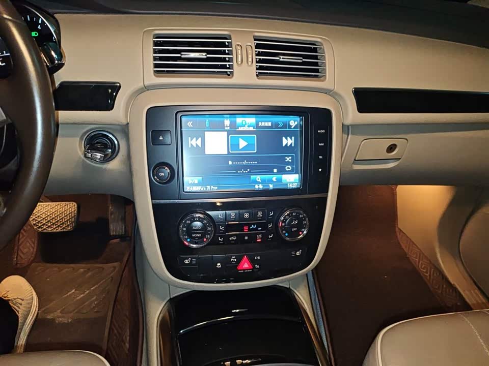 Mercedes-Benz R-class