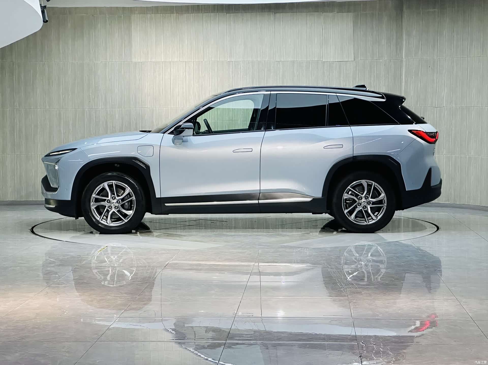 NIO ES6, 2022 3