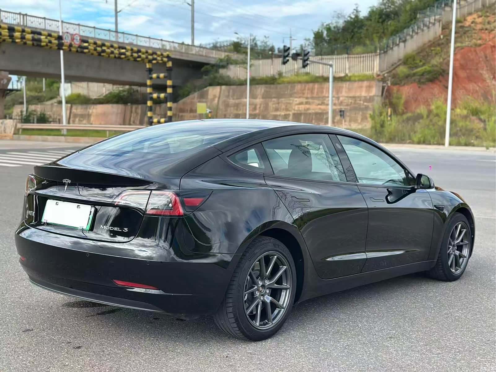 Tesla Model 3, 2020 7