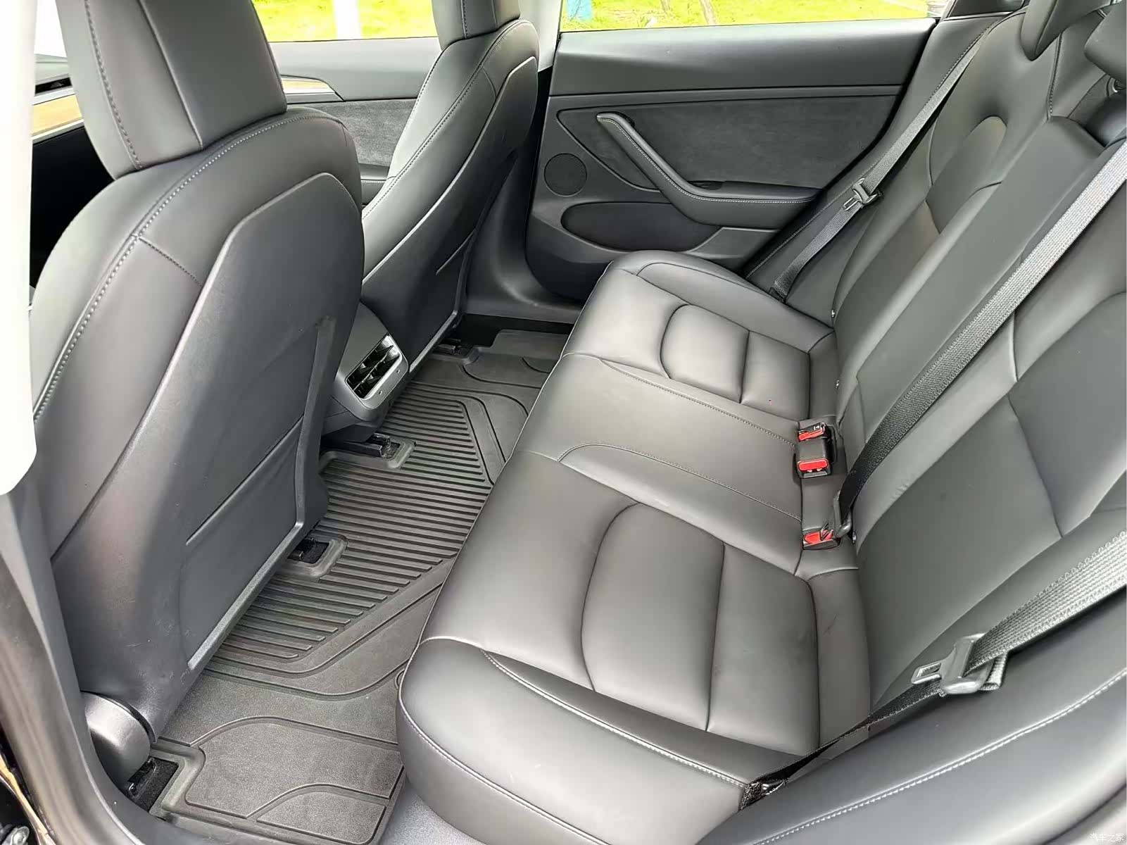 Tesla Model 3, 2020 6