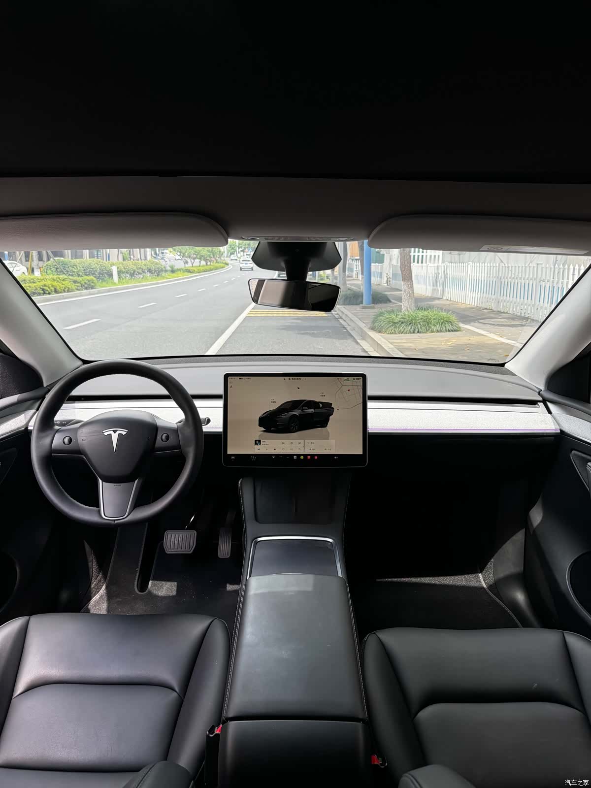 Tesla Model Y, 2024 4