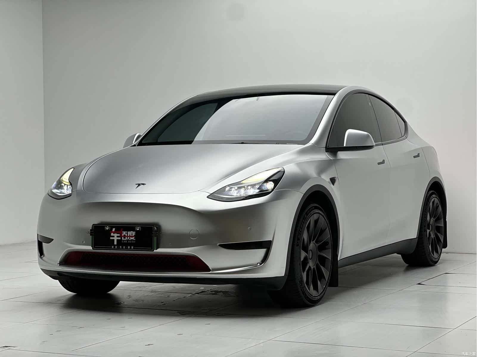 Tesla Model Y, 2022 1