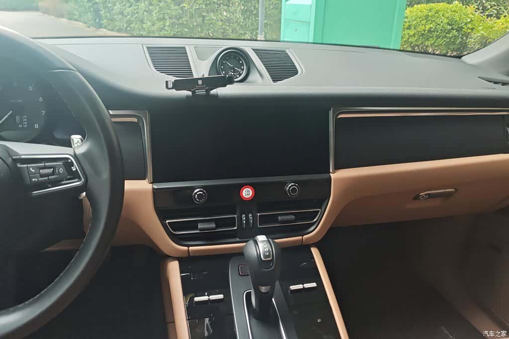 Porsche Macan, 2022 12