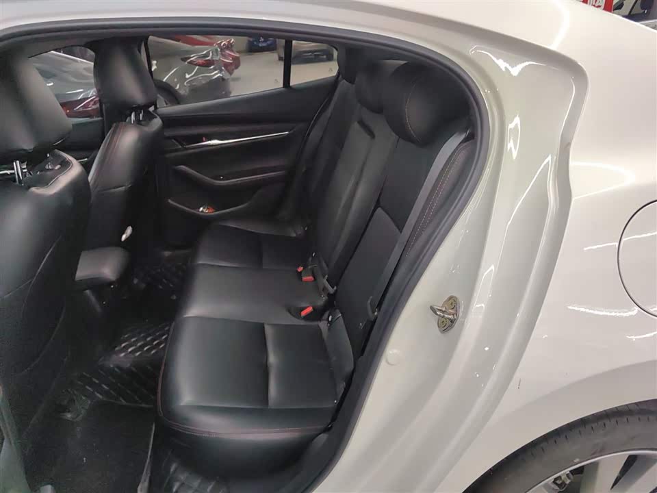 Mazda 3 Angkesaila Mazda 3 Angkesaila