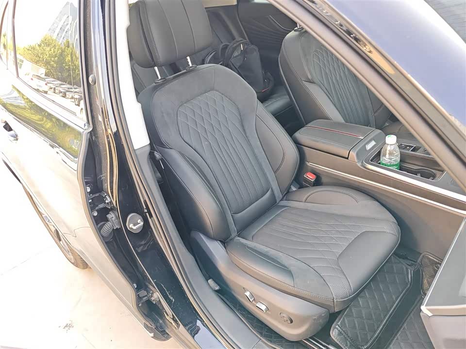 Hongqi HS5 Hongqi HS5