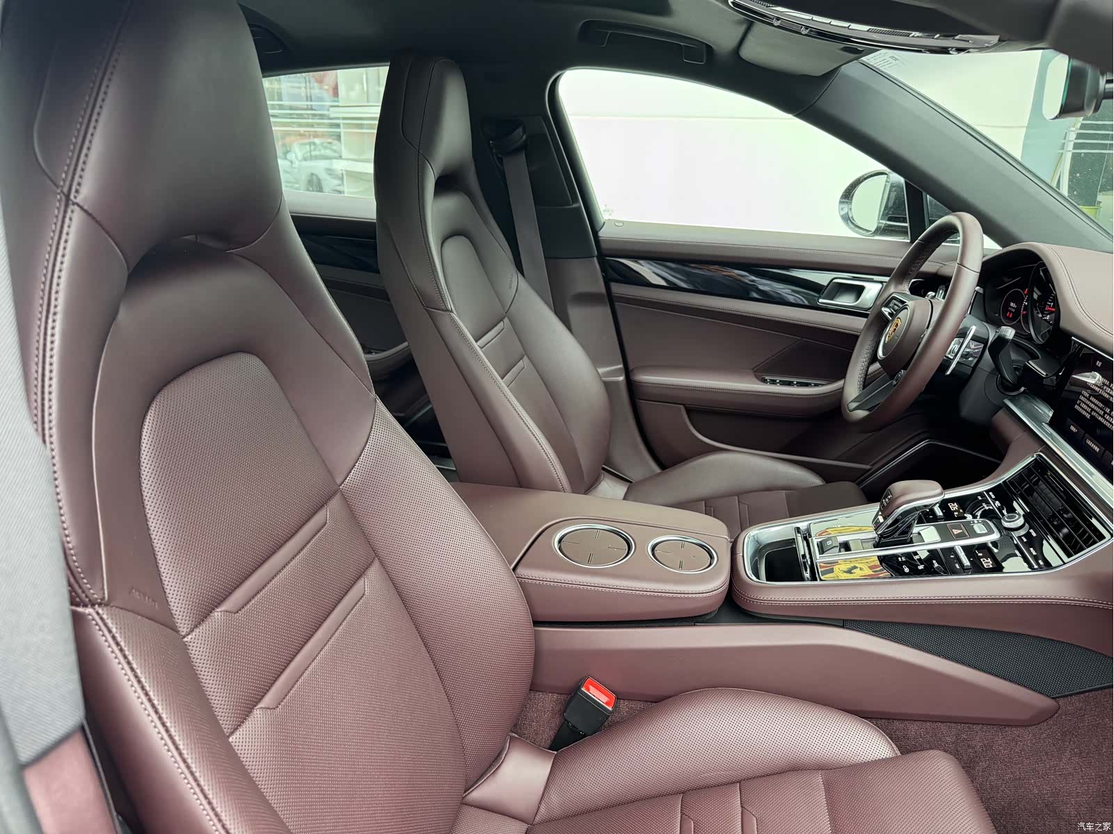 Porsche Panamera, 2022 21