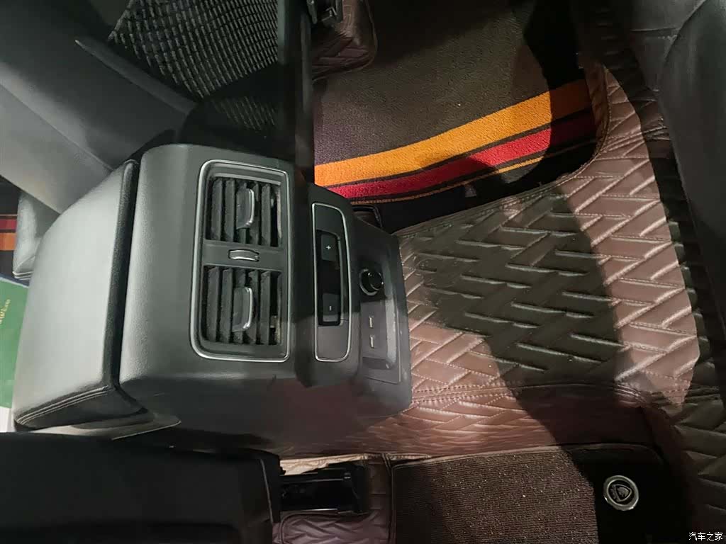 Audi Q5L, 2020 9