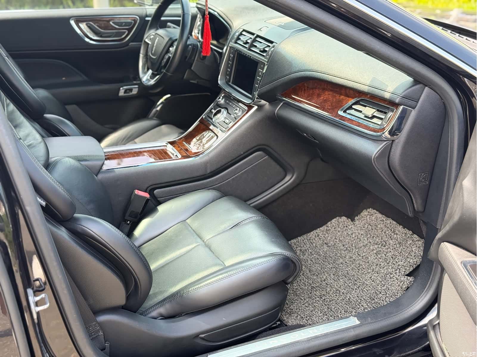 Lincoln V, 2019 12