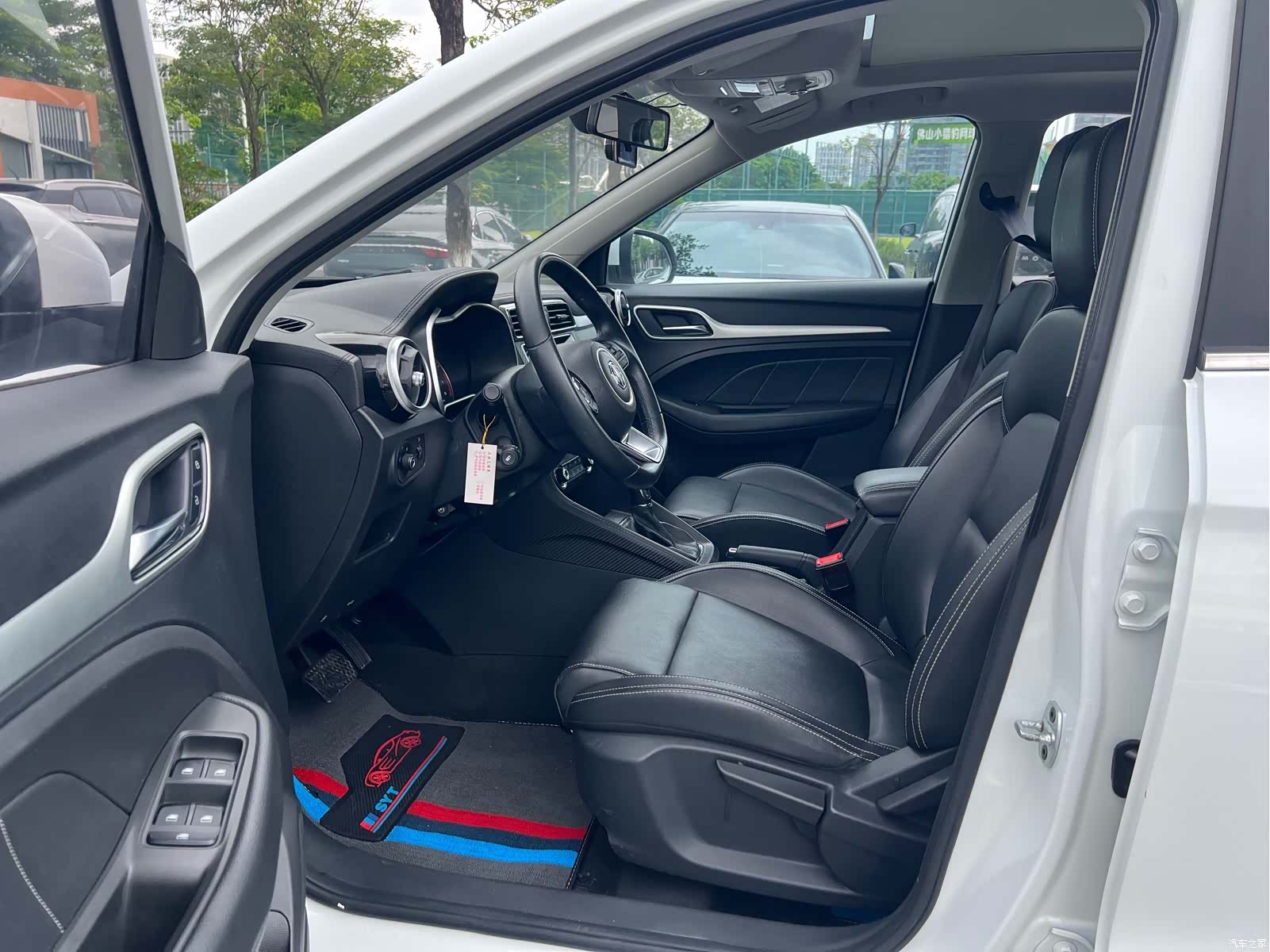 MG ZS, 2017 11