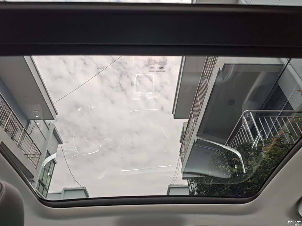 Roewe RX5, 2017 18