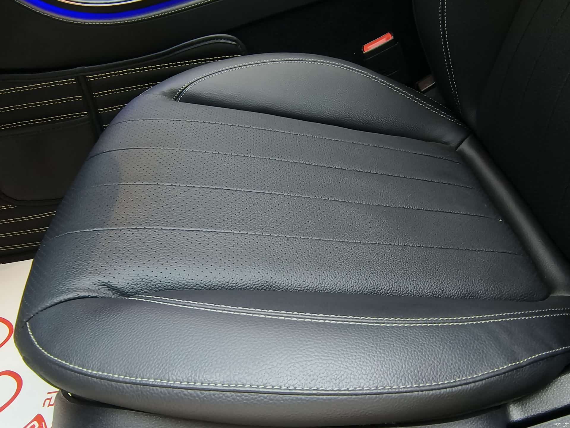 Mercedes-Benz E-Class, 2019 24
