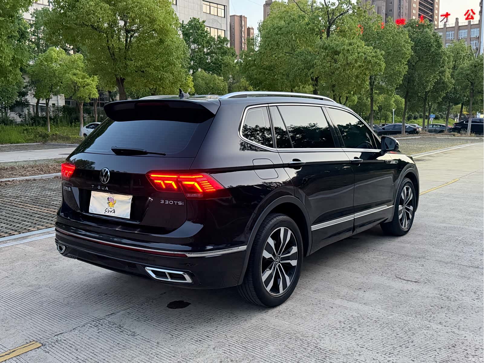 Volkswagen Tiguan L, 2022 13