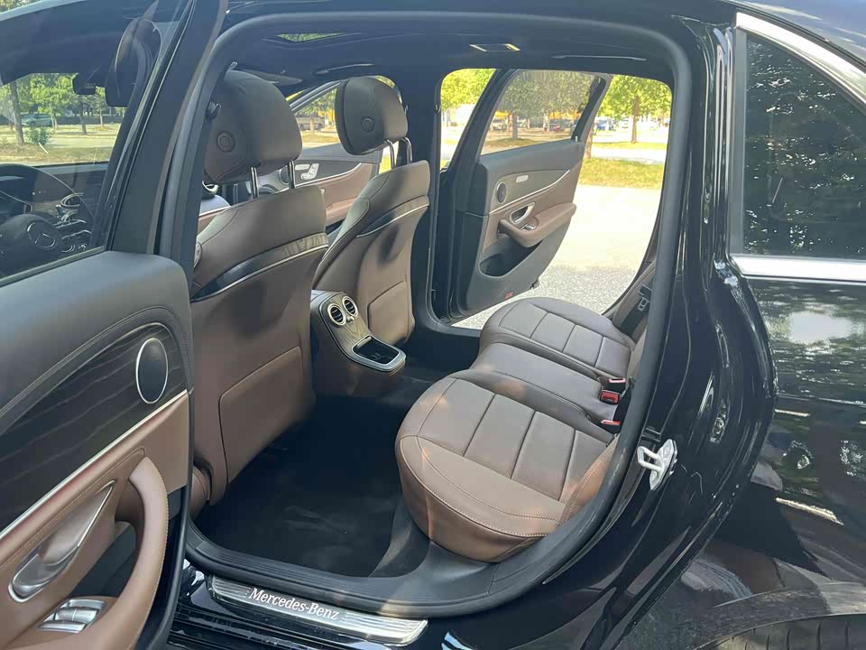 Mercedes-Benz E-class Mercedes-Benz E-class