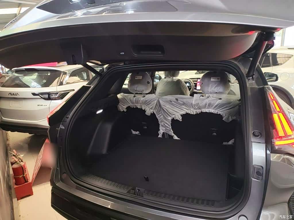 Geely Boyue, 2026 19