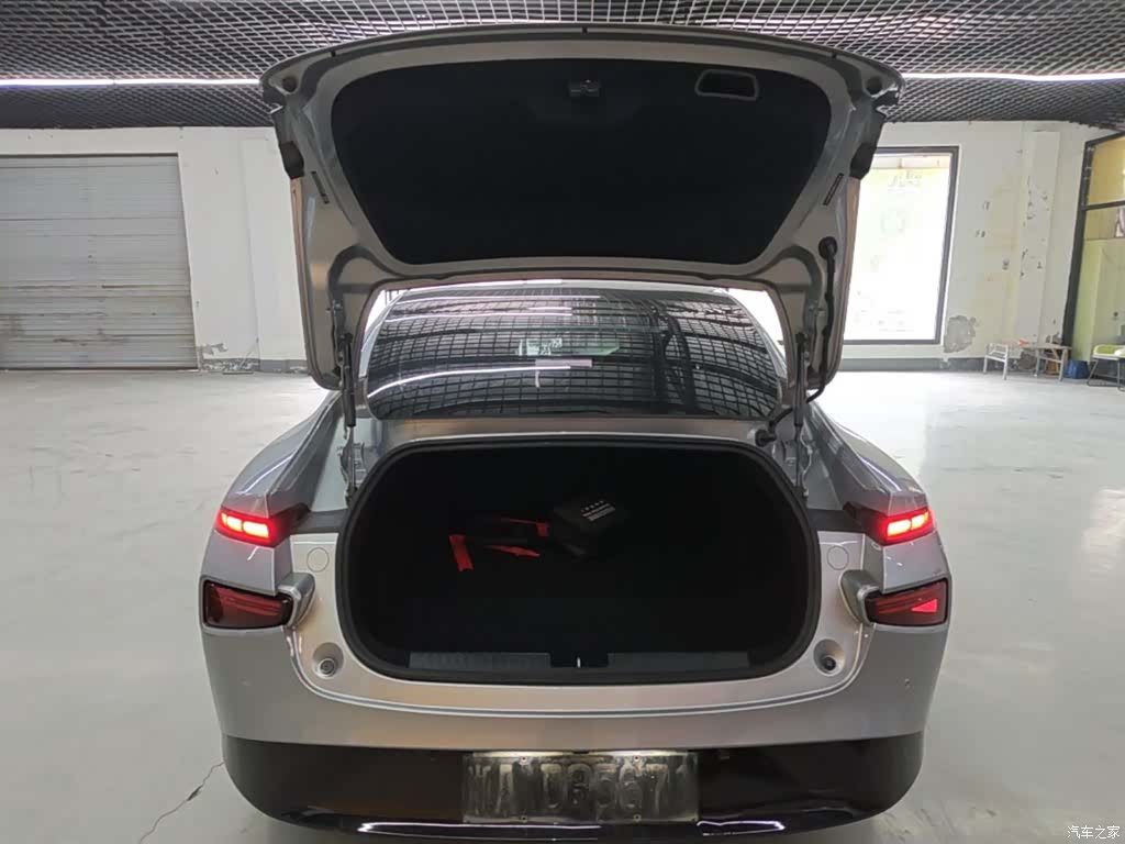 Xpeng P7, 2021 19