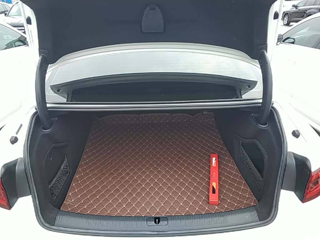 Audi A4L, 2020 9