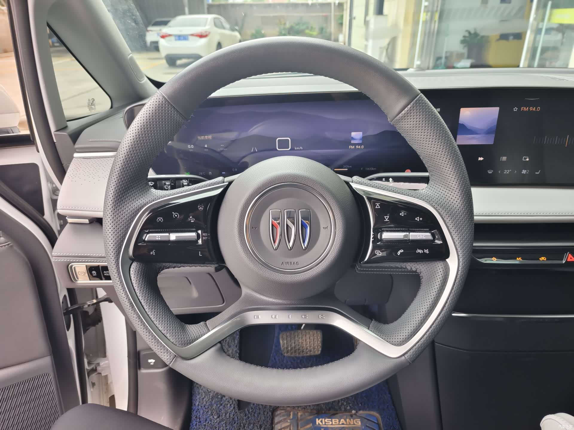 Buick GL8, 2025 9