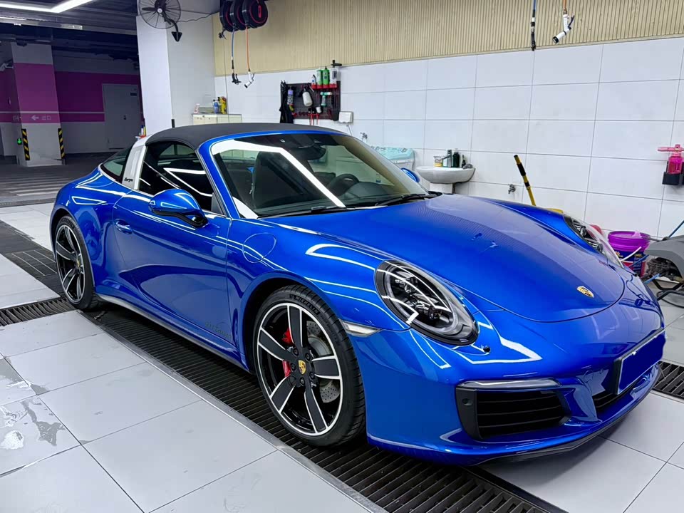 Porsche 911