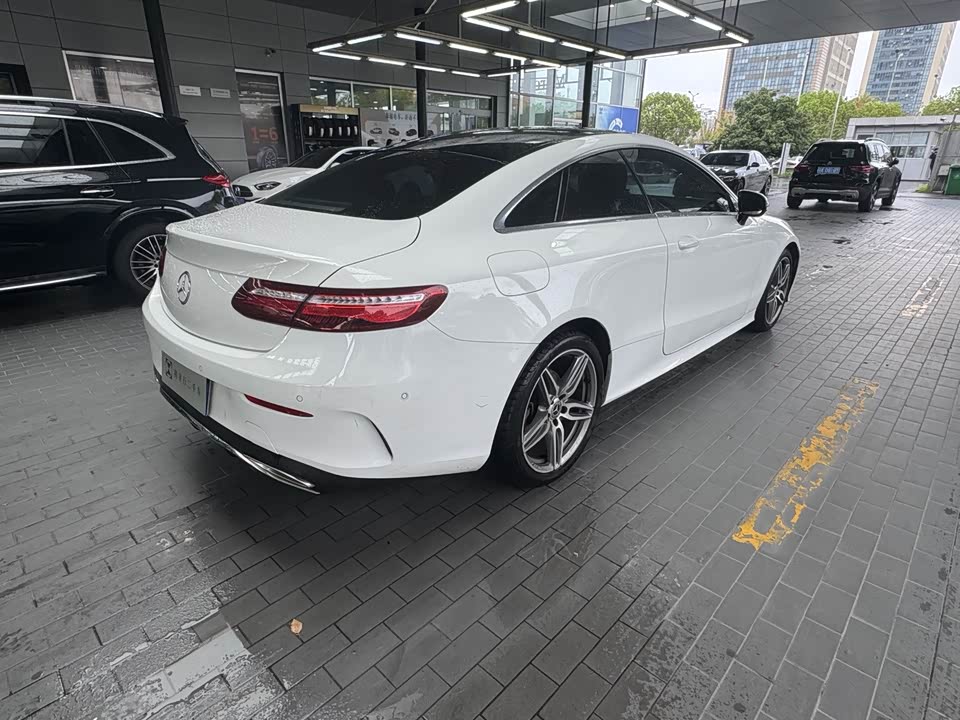 Mercedes-Benz E-class Mercedes-Benz E-class