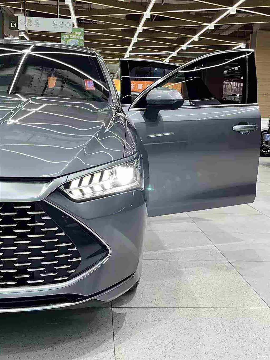 BYD Qin, 2022 14