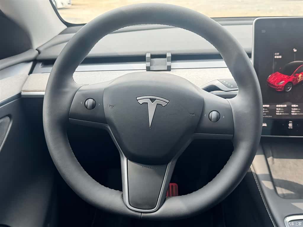 Tesla Model Y, 2024 15