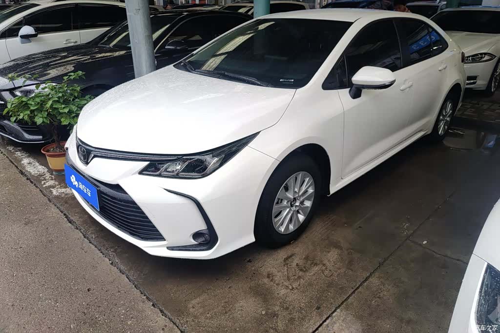 Toyota Corolla, 2025 1