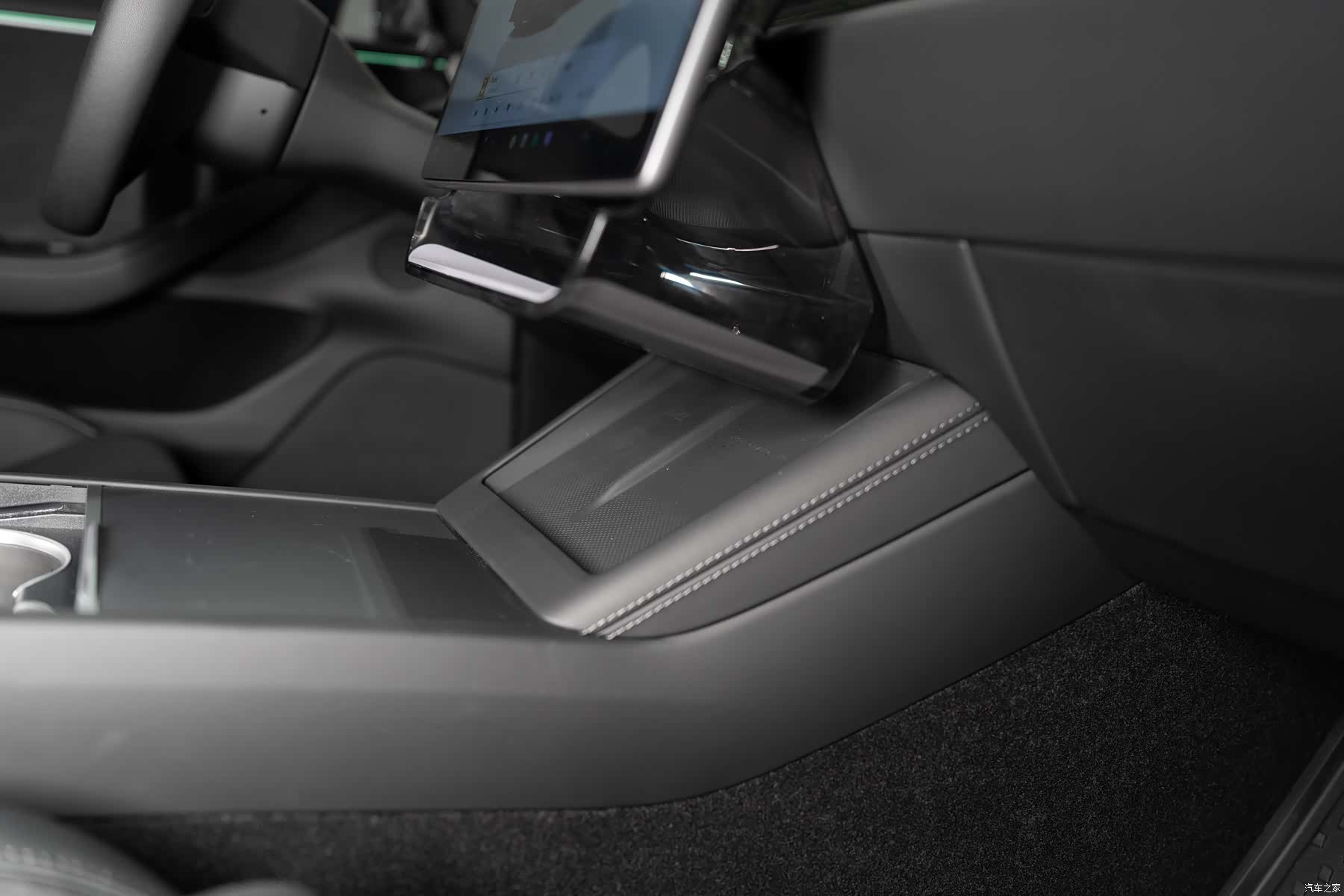 Tesla Model 3, 2025 17